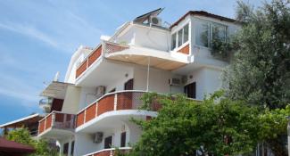 Villa Mila Apts