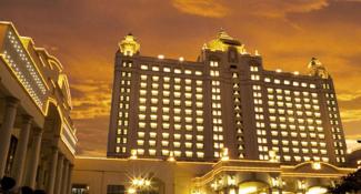 Waterfront Cebu City Hotel & Casino  4*