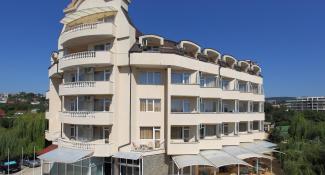 Aurora Hotel & Villa 3*