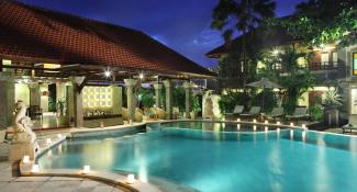 Adhi Jaya Hotel 4*