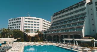 Batihan Beach Resort & Spa 4*