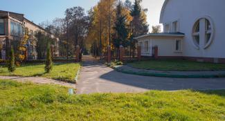 Лесные поляны 3*