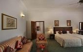 Туры в отель Jayamahal Palace