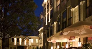 Mamaison Residence Diana Warsaw 4*