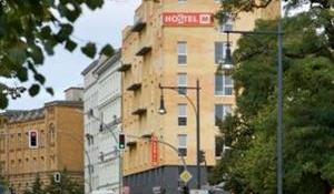 Meininger Hotel Berlin Alexanderplatz 3*