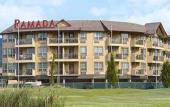 Туры в отель Ramada Inn & Suites (Альберта )