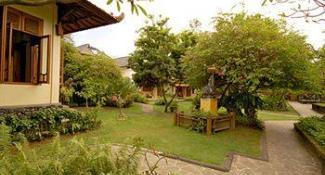 Besakih Beach Hotel 3*