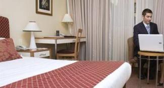 Metro Hotel on Pitt 4*