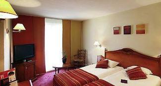 Mercure Pont d Avignon 3*