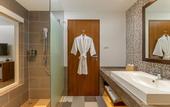Туры в отель Outrigger Khao Lak Beach Resort