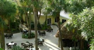 Hotel Indigo Miami Lakes 3*