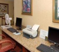 Comfort Inn And Suites 3*