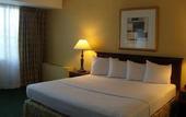 Туры в отель Laguardia Airport Hotel