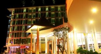 Aiyara Grand Hotel 4*