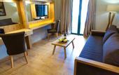 Туры в отель Elmi Suites