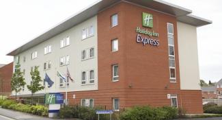 Holiday Inn Express Redditch 3*