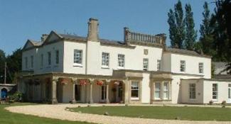 Chewton Place 3*