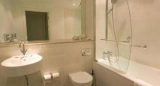 Premier Apartments Manchester 4*