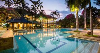 Plagoo Holiday Hotel 4*