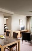 Туры в отель Quay West Suites Melbourne