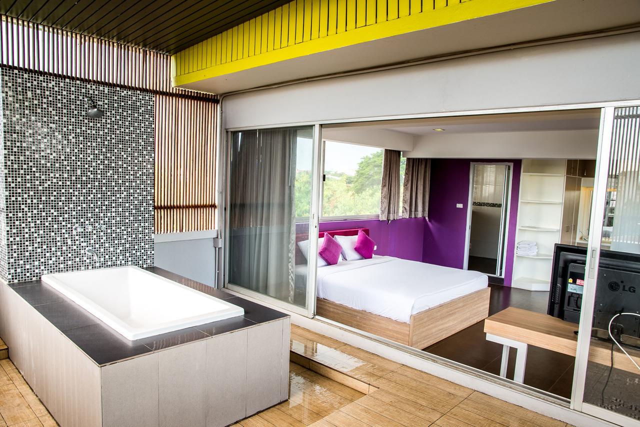 Lantana Pattaya Hotel & Resort