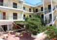 Hotel Karyatides 2*