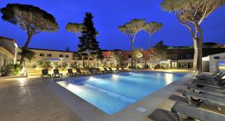 Salles Hotel Aeroport Girona 4*