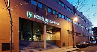 Globales De los Reyes Hotel 3*