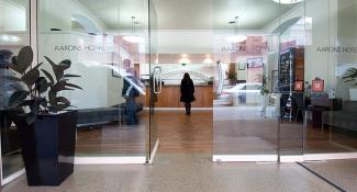 Aarons Hotel Sydney 3*