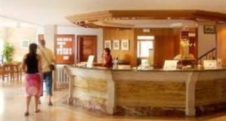 Pinos Playa Hotel 2*