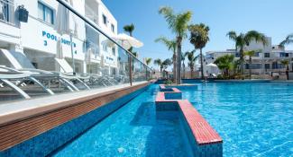 Tsokkos Holiday Apartments  3*
