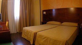 Hidalgo 4*