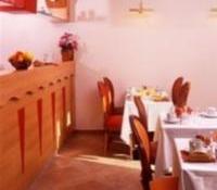 Adonis Marseille Vieux-Port 3*