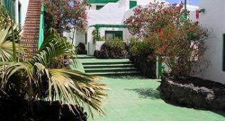 Apartamentos Celeste 2*