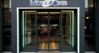 Motel One Berlin Alexanderplatz 2*