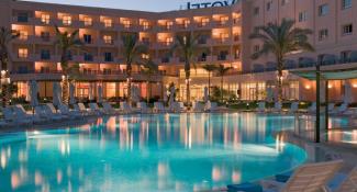 Trio Caroline Hotel 3*