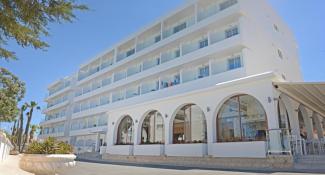 Chrystalla Hotel 3*