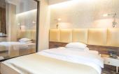 Туры в отель Hotel Crystal
