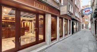 Hotel Casanova 3*