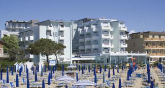 Niagara Hotel & Residence 4*