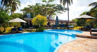 Flame Tree Cottages 3*