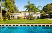 Туры в отель Azure Villas By Cornelia
