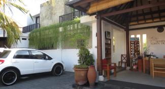 Seminyak Townhouse Bali 3*