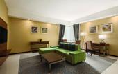 Туры в отель Howard Johnson Hotel Abu Dhabi