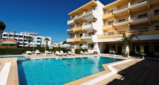 Trianta Hotel Apartments 2*