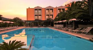 River Park Hotel 4*