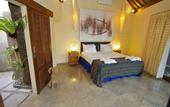 Туры в отель Bayshore Villas Candidasa