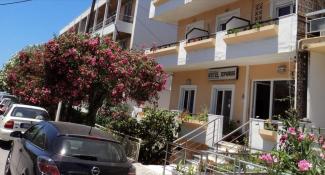 Zefyros Hotel 1*