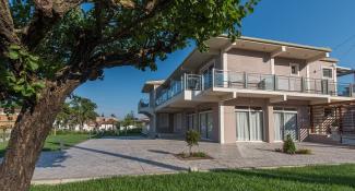 Zoi Luxury Apartments 4*