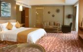 Туры в отель Huaqiang Plaza Hotel